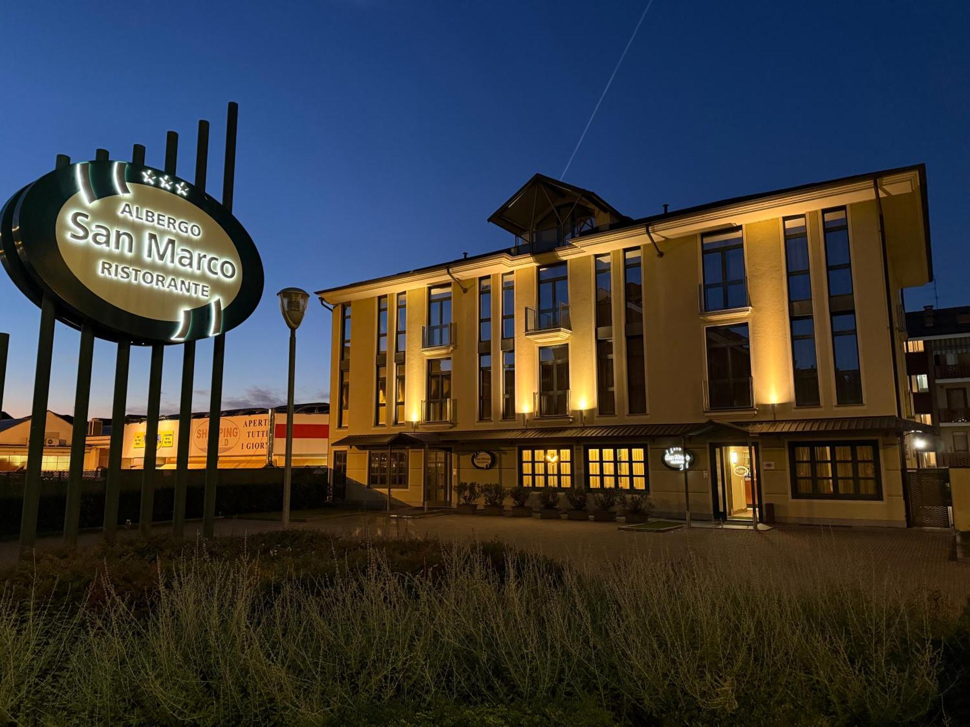 Albergo Ristorante San Marco Carmagnola Zewnętrze zdjęcie