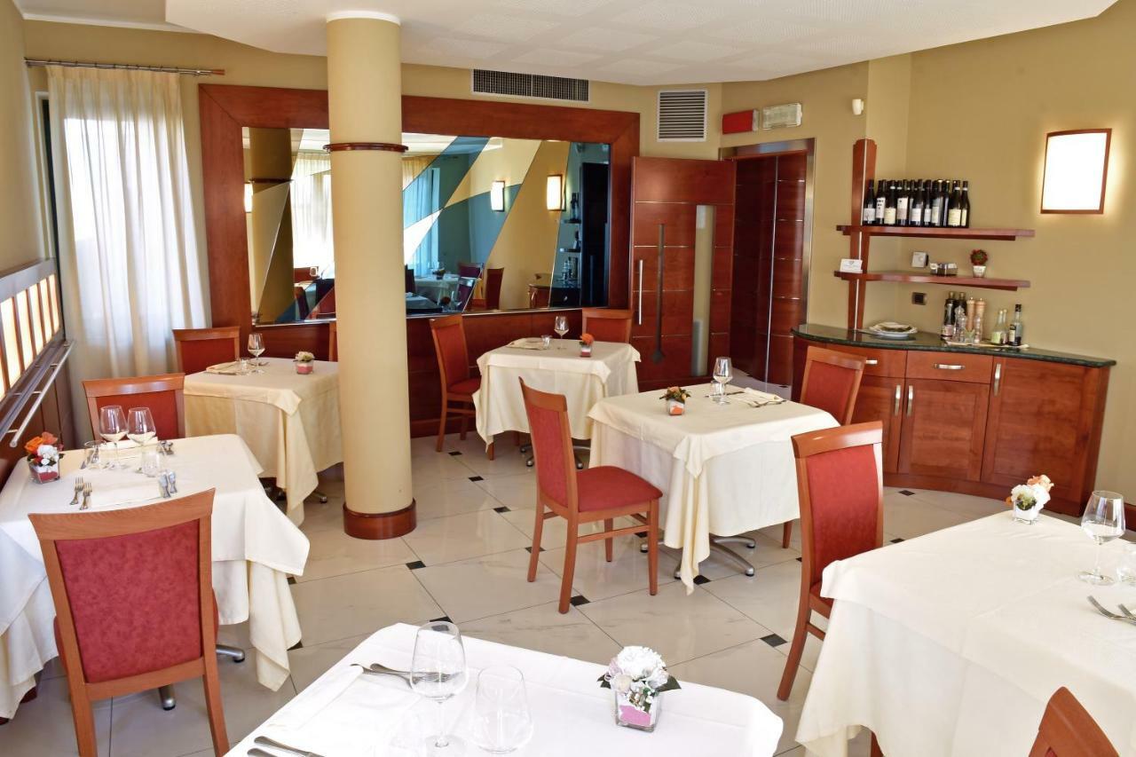 Albergo Ristorante San Marco Carmagnola Zewnętrze zdjęcie